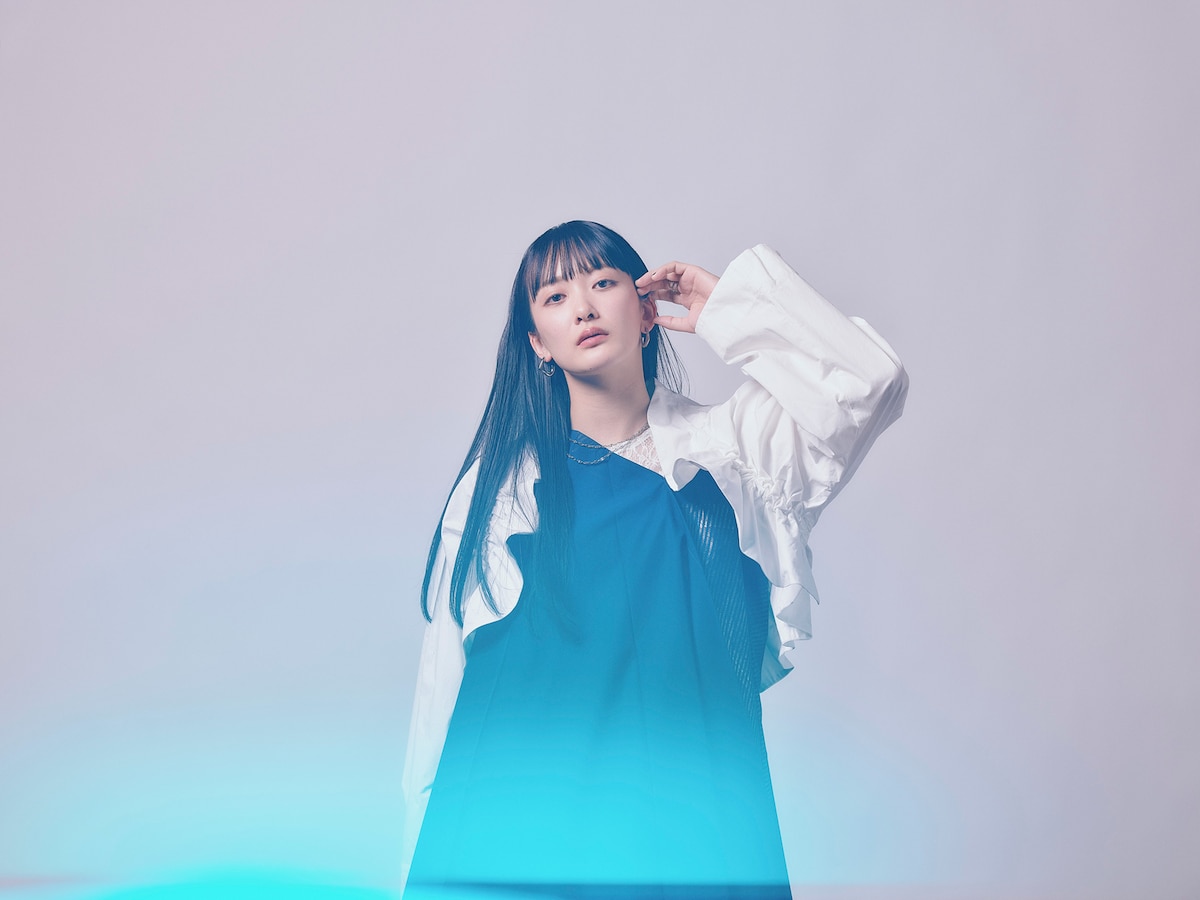 長屋晴子（Vo, G）