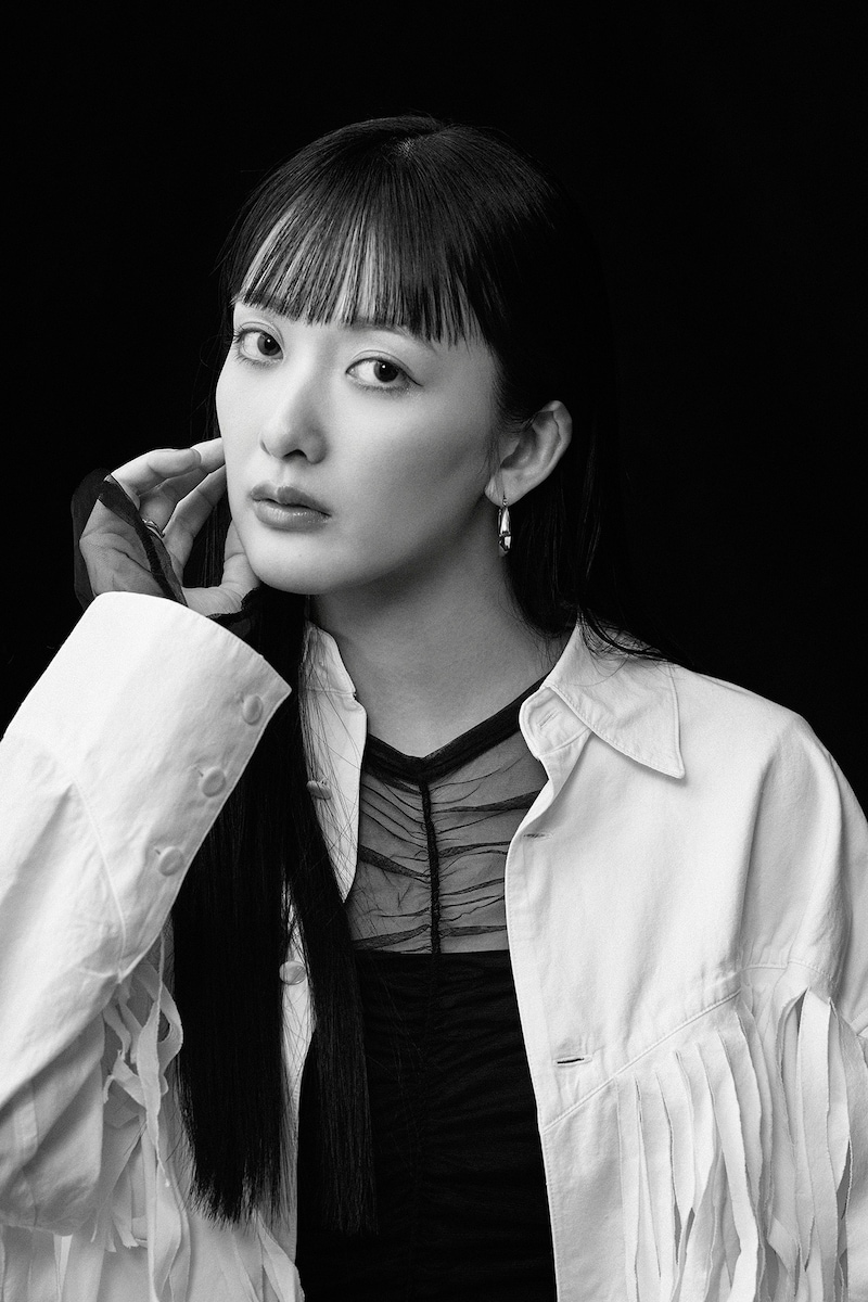 長屋晴子（Vo, G）