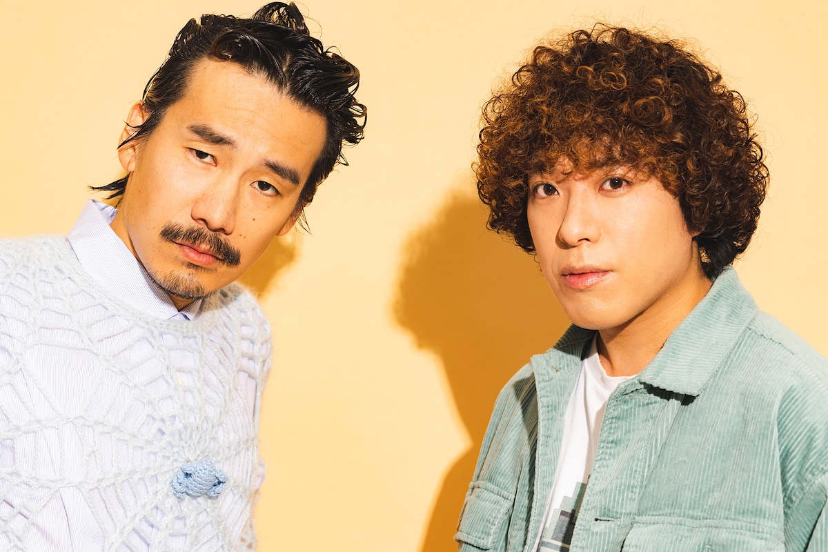 左から清竜人、谷口鮪(KANA-BOON)。