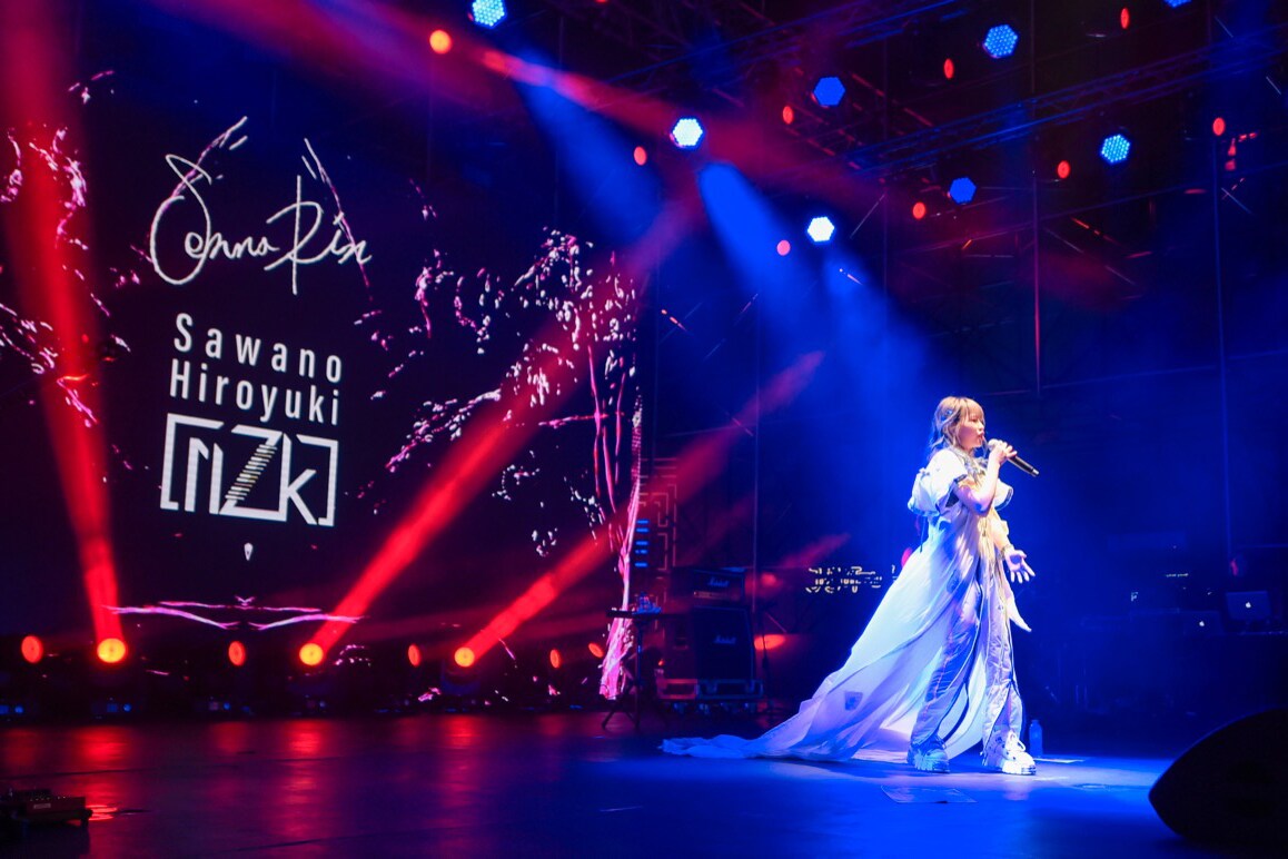 「Anime Village（Jedda Season 2022）」でのSennaRinのステージの様子。