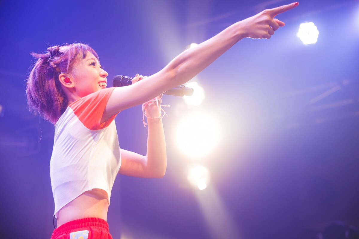 「朱演2022 LIVE HOUSE TOUR『キミとはだしの青春』」神奈川・Yokohama Bay Hall公演より。