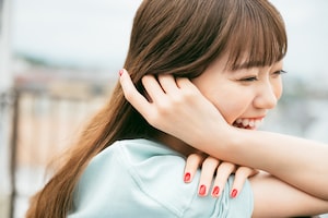愛こそすべて!斉藤朱夏がキャリア史上もっとも壮大なテーマ「愛」に向き合ったミニアルバム