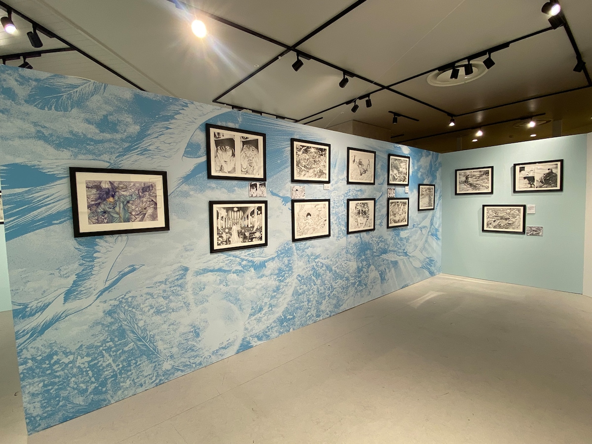 「坂本眞一クロニクル:Past」大阪会場の様子。(写真提供:ファンダム) ©坂本眞一/集英社