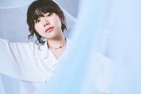 さらさにとって音楽＝体の中を流れる血液、メジャーデビュー作で掲げるブルージーに生きる意思