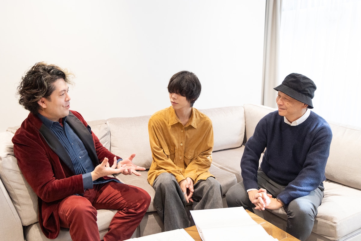 左から太一、Sano ibuki、清水洋。