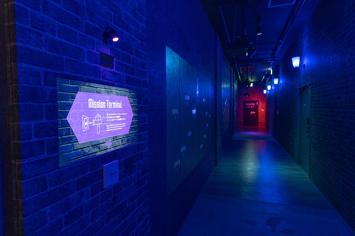 QUEST2の広い廊下。