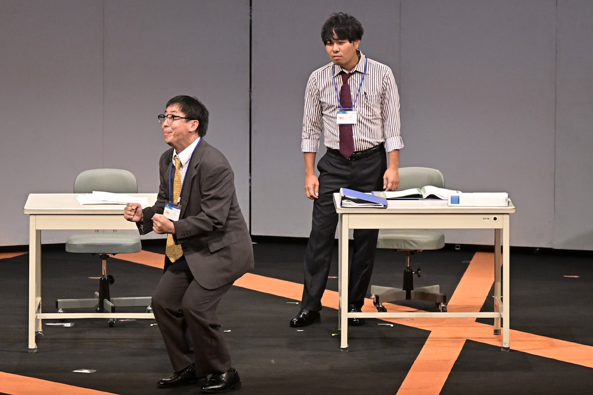 コント「イライラ」より。