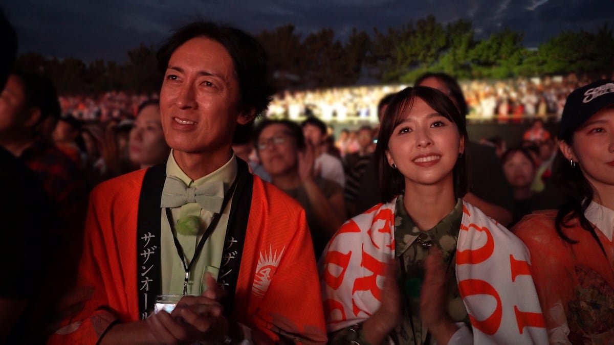 矢部浩之（ナインティナイン）と玉井詩織（ももいろクローバーZ）。