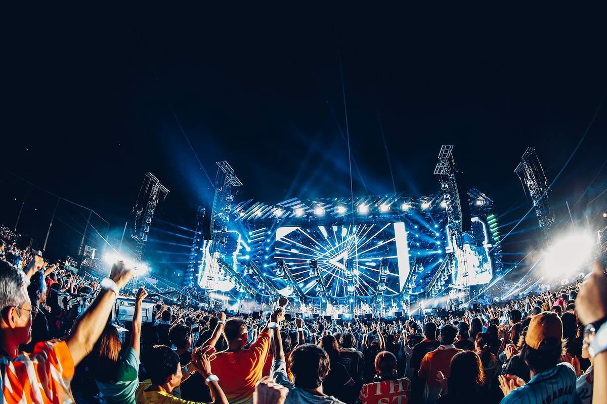 サザンオールスターズ「茅ヶ崎ライブ 2023」の様子。（撮影：西槇太一）