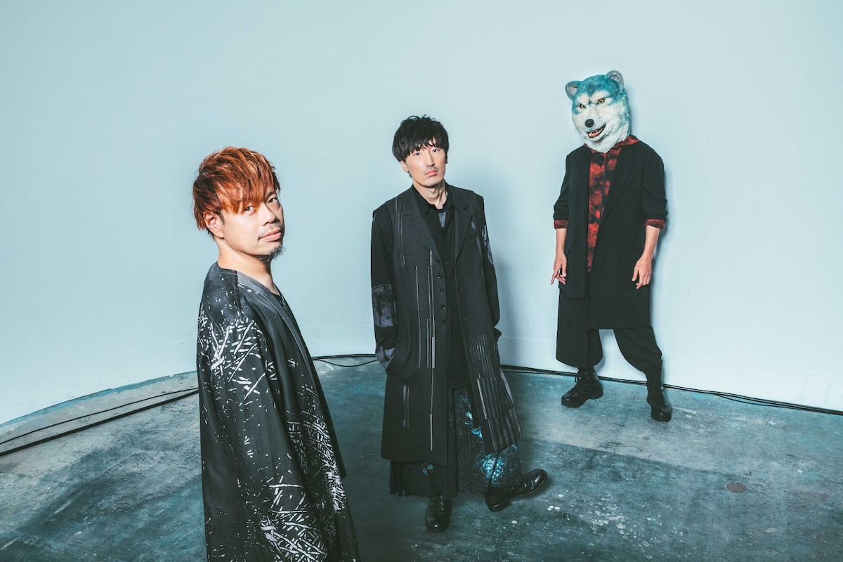 左からTAKUMA、澤野弘之、Jean-Ken Johnny。