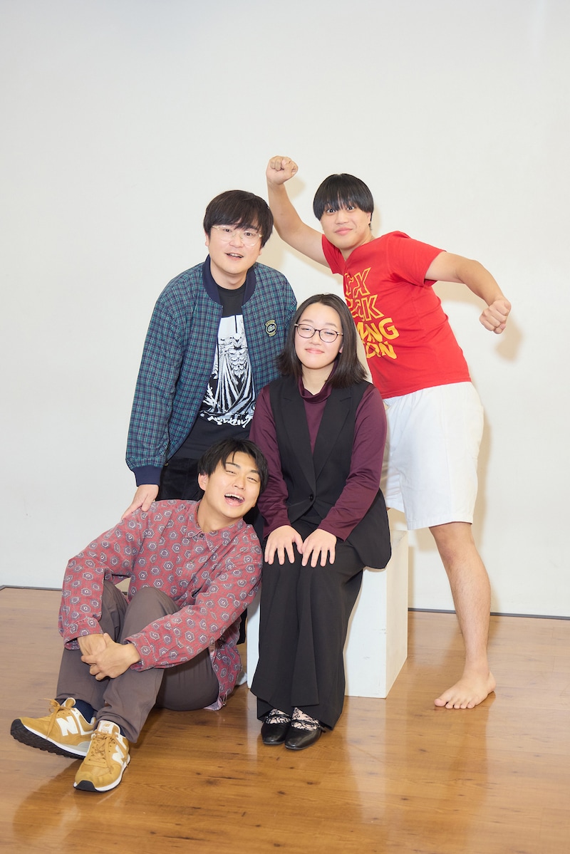 ラバーガール飛永翼、めおしぼたん、きり。