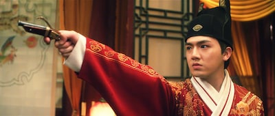 リウ・ヤオユェン演じる汪植。