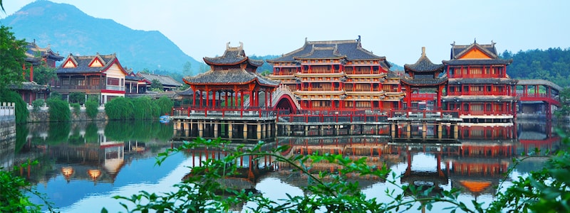 中国の浙江省に位置する世界最大級の撮影所・横店影視城。（写真提供：新浪）