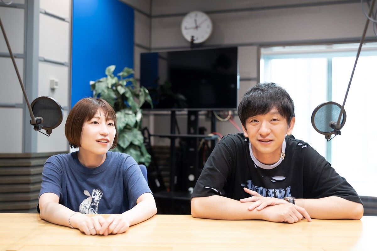 左から関取花、向井慧。