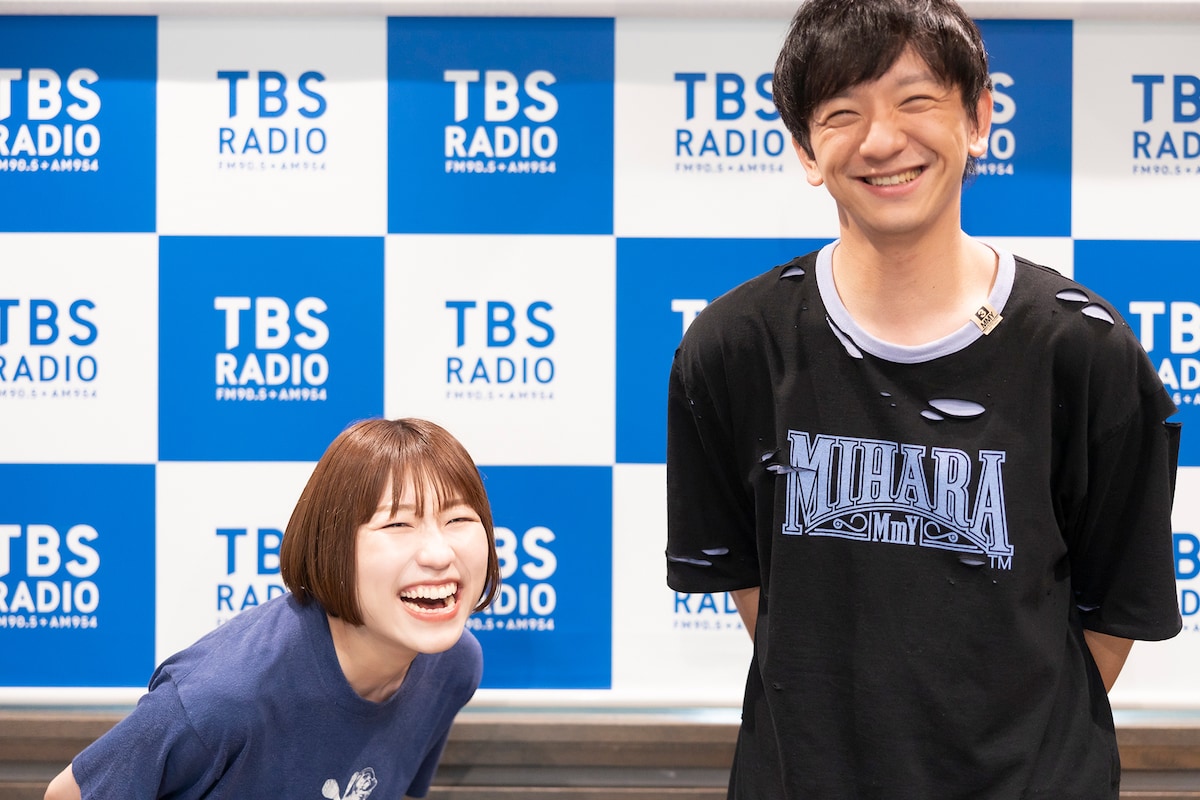 左から関取花、向井慧。