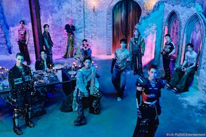 SEVENTEEN「Tiny Light」特集｜痛みを抱えた物語と鮮やかに響き合う“小さな灯り”