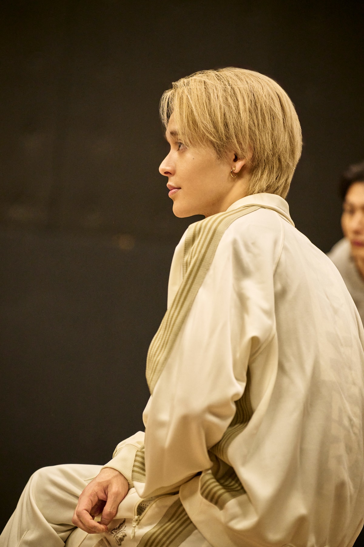 タクロウ役の坪倉康晴。