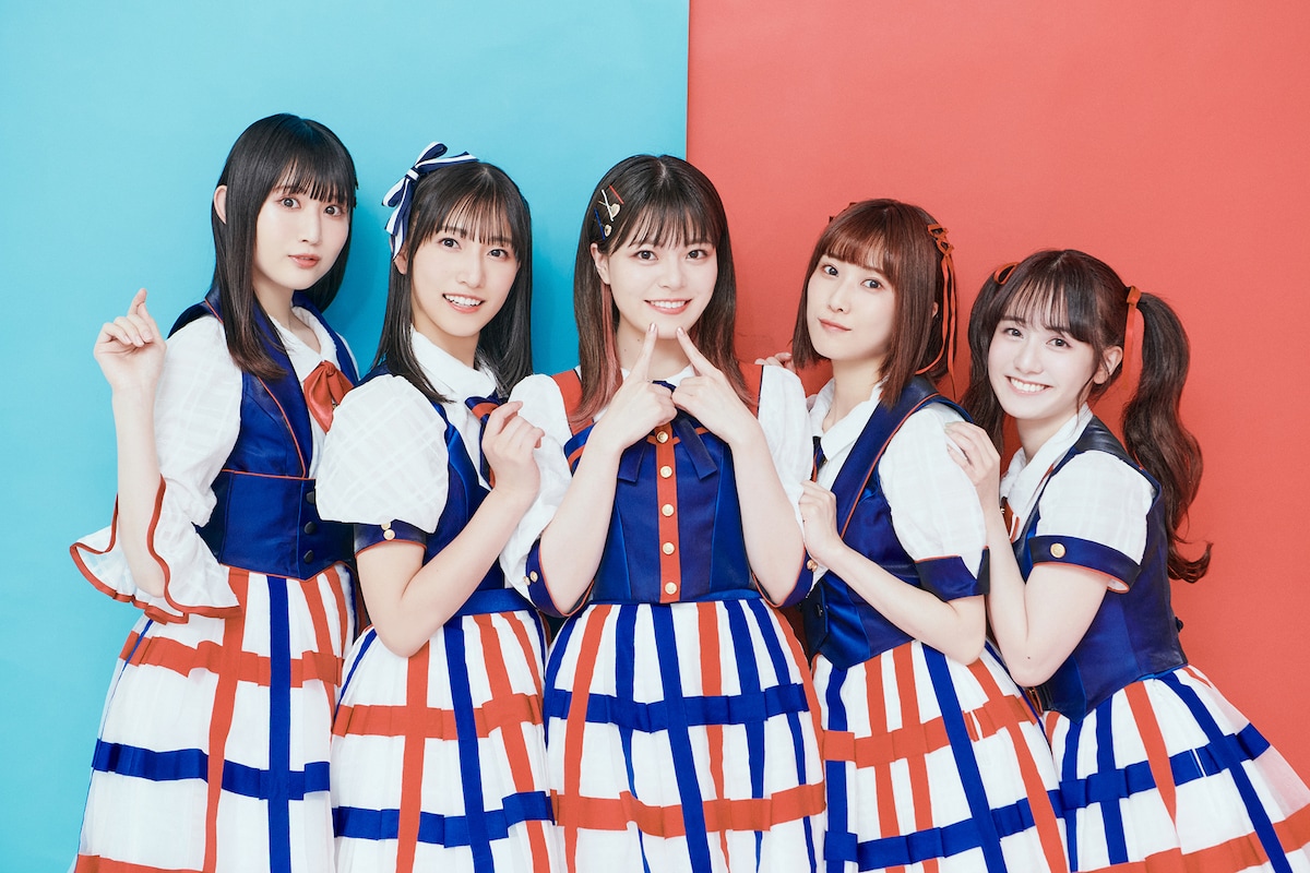 左から長谷川里桃、蟹沢萌子、鈴代紗弓、夏吉ゆうこ、中川梨花。