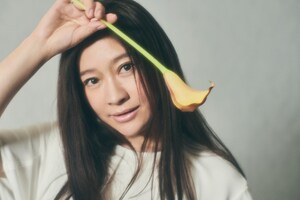 sino R fine「Crazy for you」インタビュー｜篠原涼子が19年ぶりに歌う理由 “運命的な出会い”と“これからのこと”