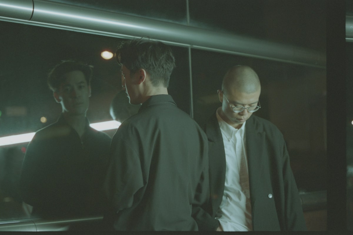 左から杉田春音(Vo)、大倉倫太郎(B)。