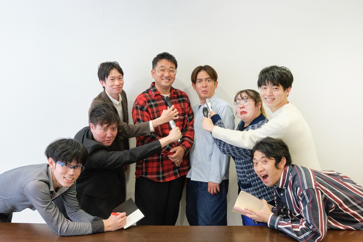 左からヤマモトレオ、ババトシミツ、森山実、なすなかにし、大森ぽぷ、光田京志郎、ブチ。