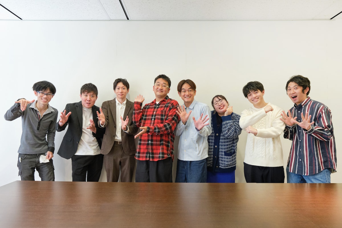 左からヤマモトレオ、ババトシミツ、森山実、なすなかにし、大森ぽぷ、光田京志郎、ブチ。