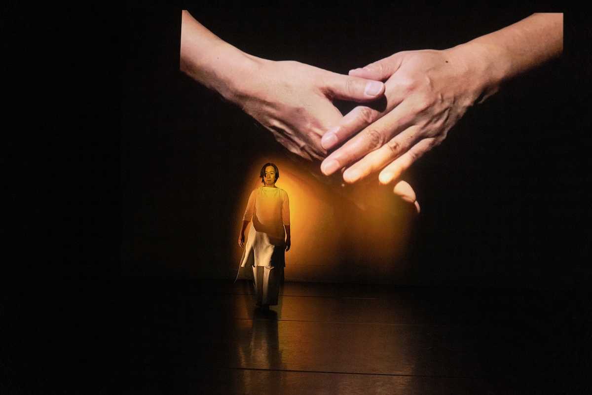 レクチャーパフォーマンス「マーク・オブ・ウーマン」ビジュアル©Mark Pickthall