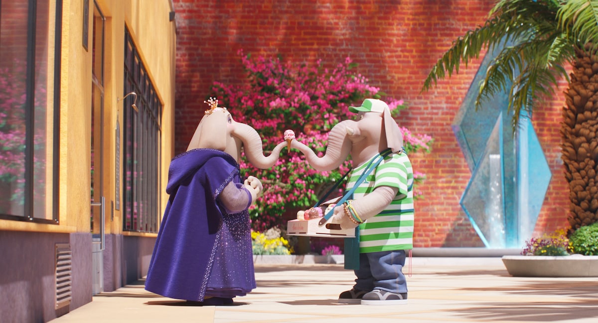 「SING／シング：ネクストステージ」より、ミーナ（左）、アルフォンゾ（右）。