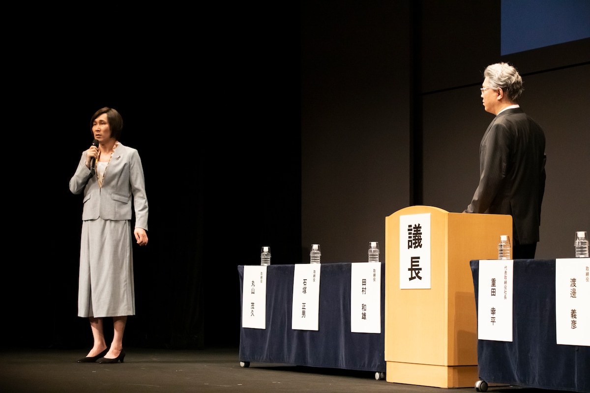 2021年「シソンヌライブ[dix]」より、「株主総会」。