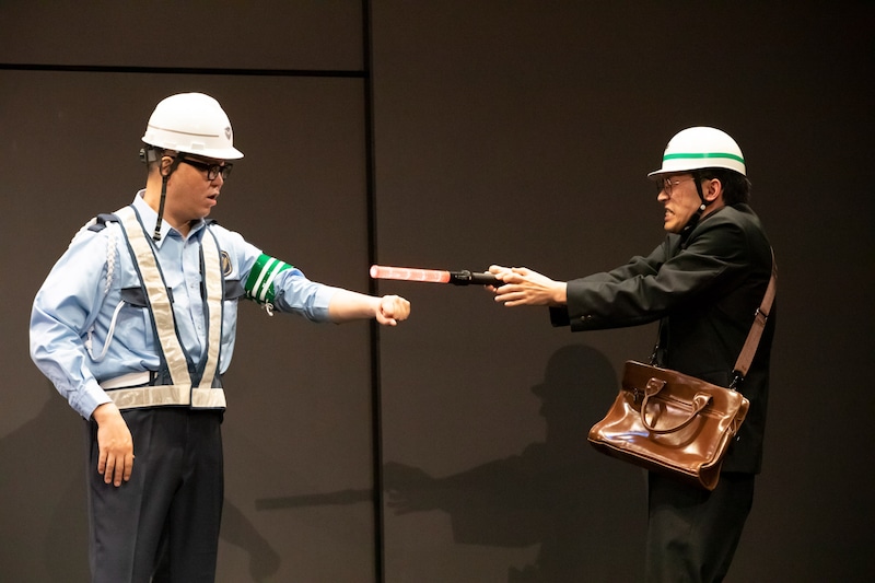 「野村くん、寺山さんに会う」