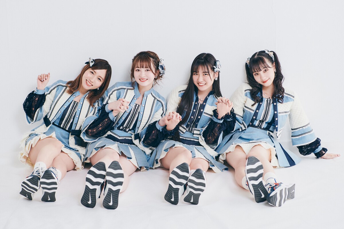 左から大場美奈、江籠裕奈、林美澪、末永桜花。