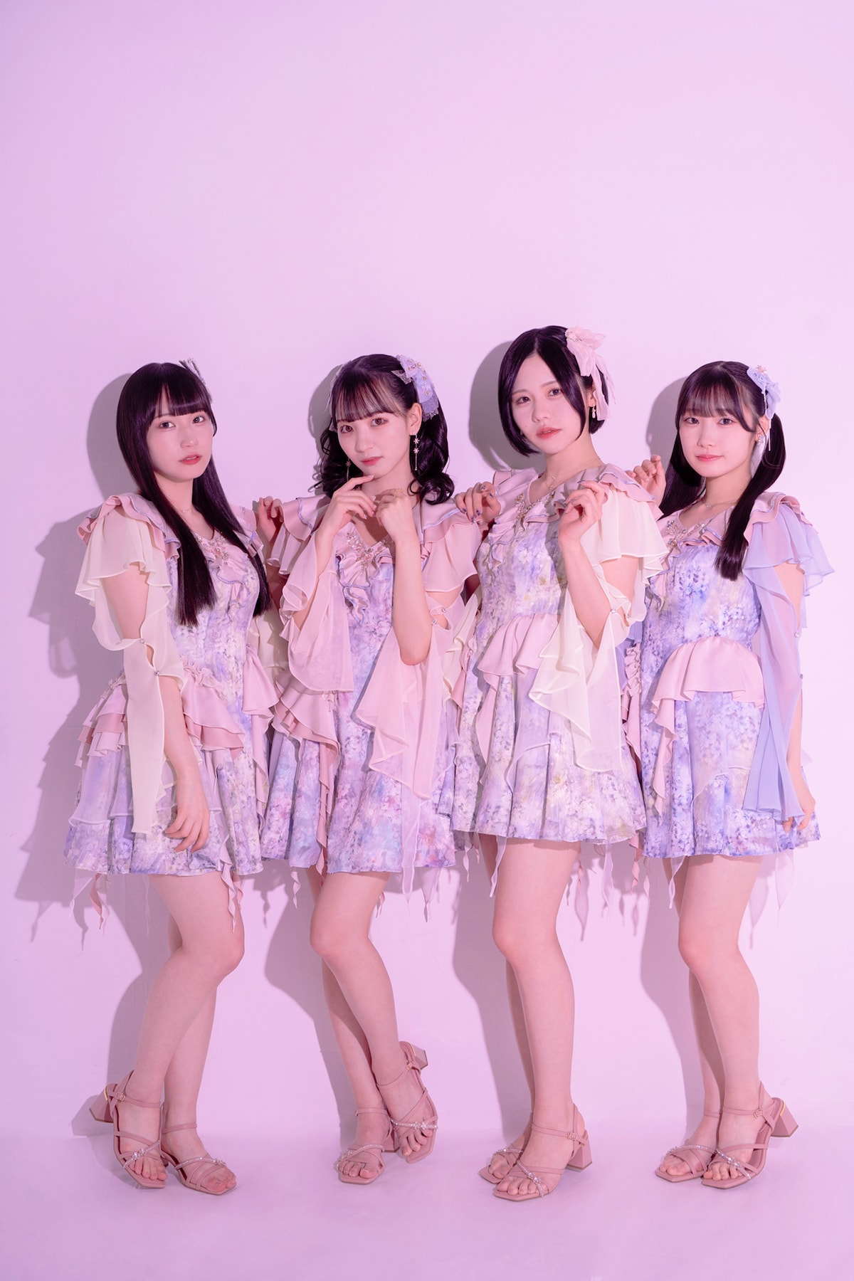 左から大村杏、末永桜花、佐藤佳穂、倉島杏実。