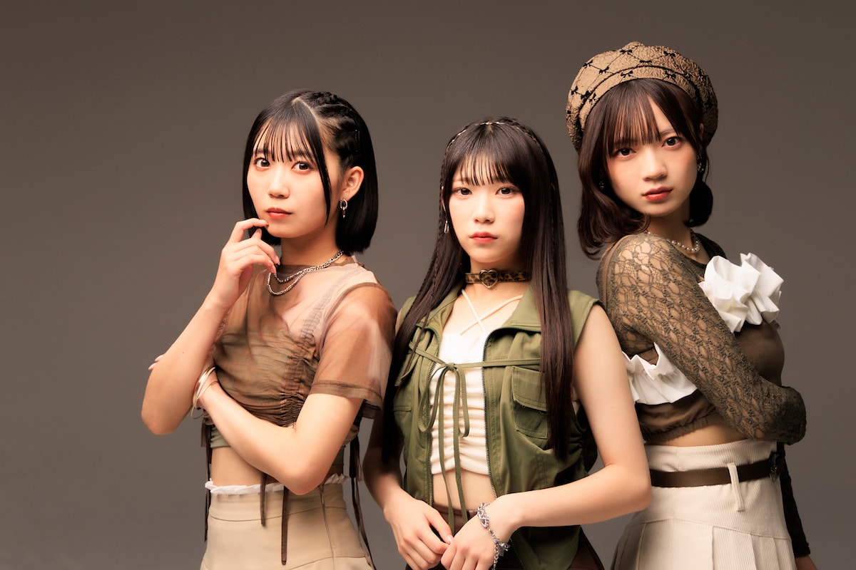 左から中坂美祐、河村優愛、坂本真凛。