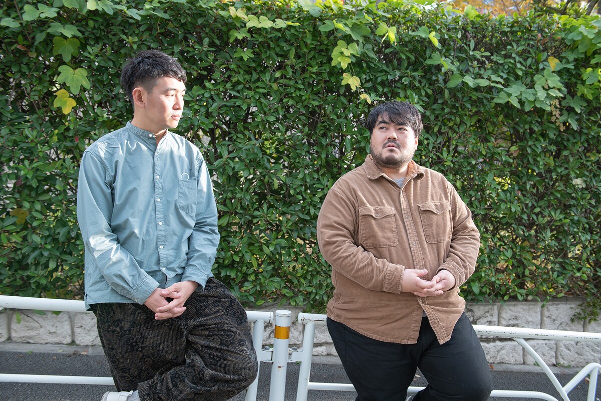 左から葛西敏彦、澤部渡。