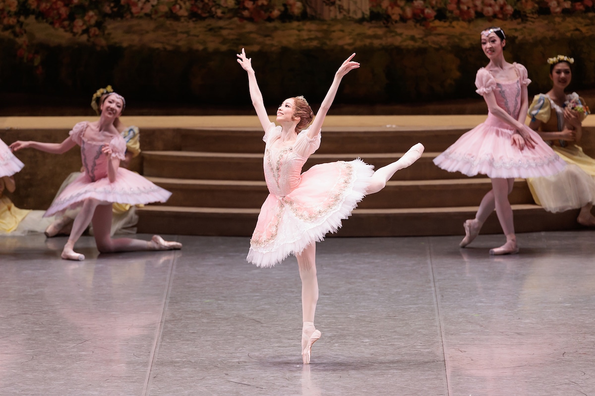 東京バレエ団「眠れる森の美女」（2023年公演）より。（Photo by Shoko Matsuhashi）