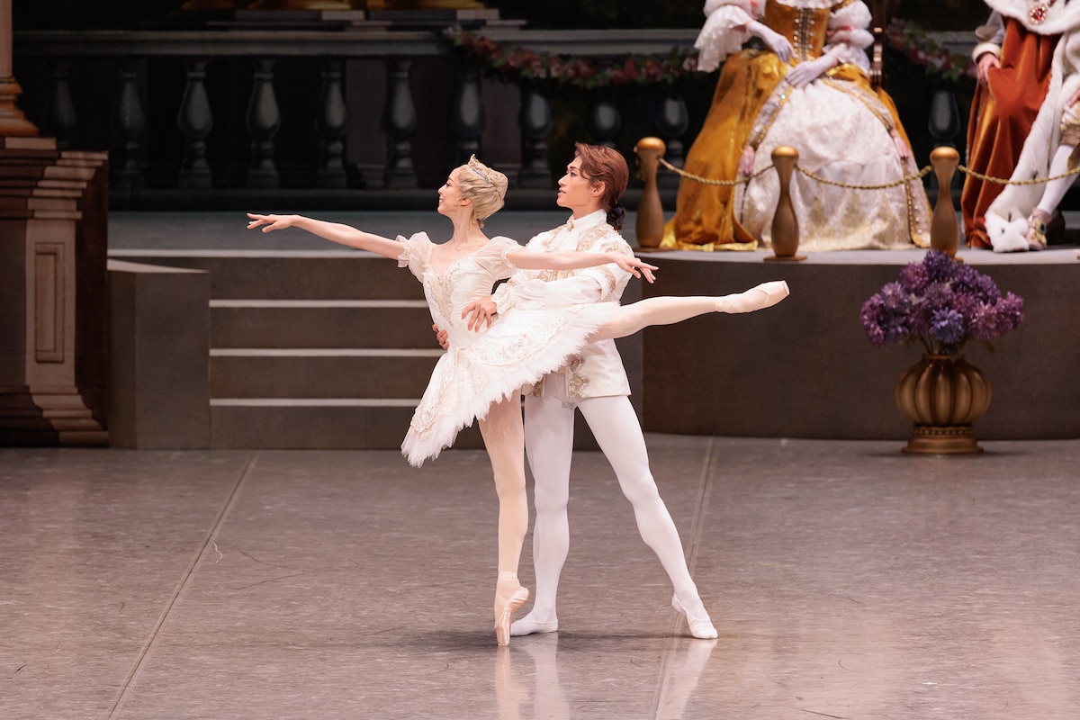 東京バレエ団「眠れる森の美女」（2023年公演）より。（Photo by Shoko Matsuhashi）