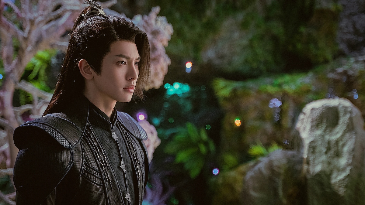 ライリー・ワン演じる阿浮。