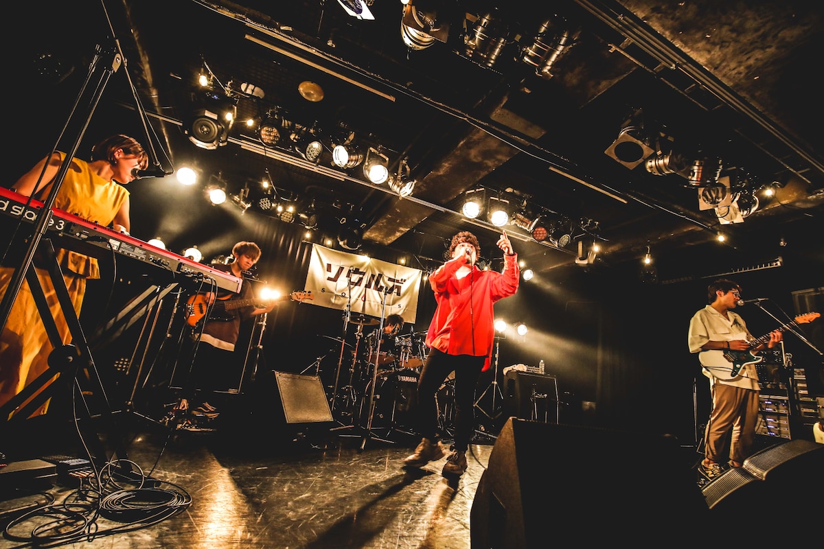 2021年9月に大阪・Music Club JANUSで行われた「ソウルズ ONE MAN LIVE 2021 ~RUN!~」の様子。