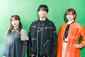 アニメ「素材採取家の異世界旅行記」島﨑信長×伊藤彩沙×小市眞琴｜タケルの「まあ、いっか」精神に3人が共感