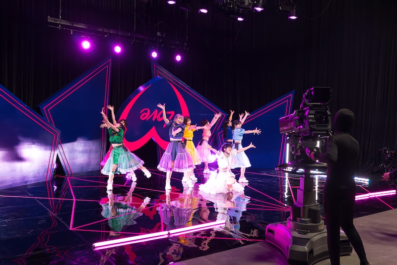 SPY「あなたを狙い撃ち♡」ミュージックビデオ撮影の様子。