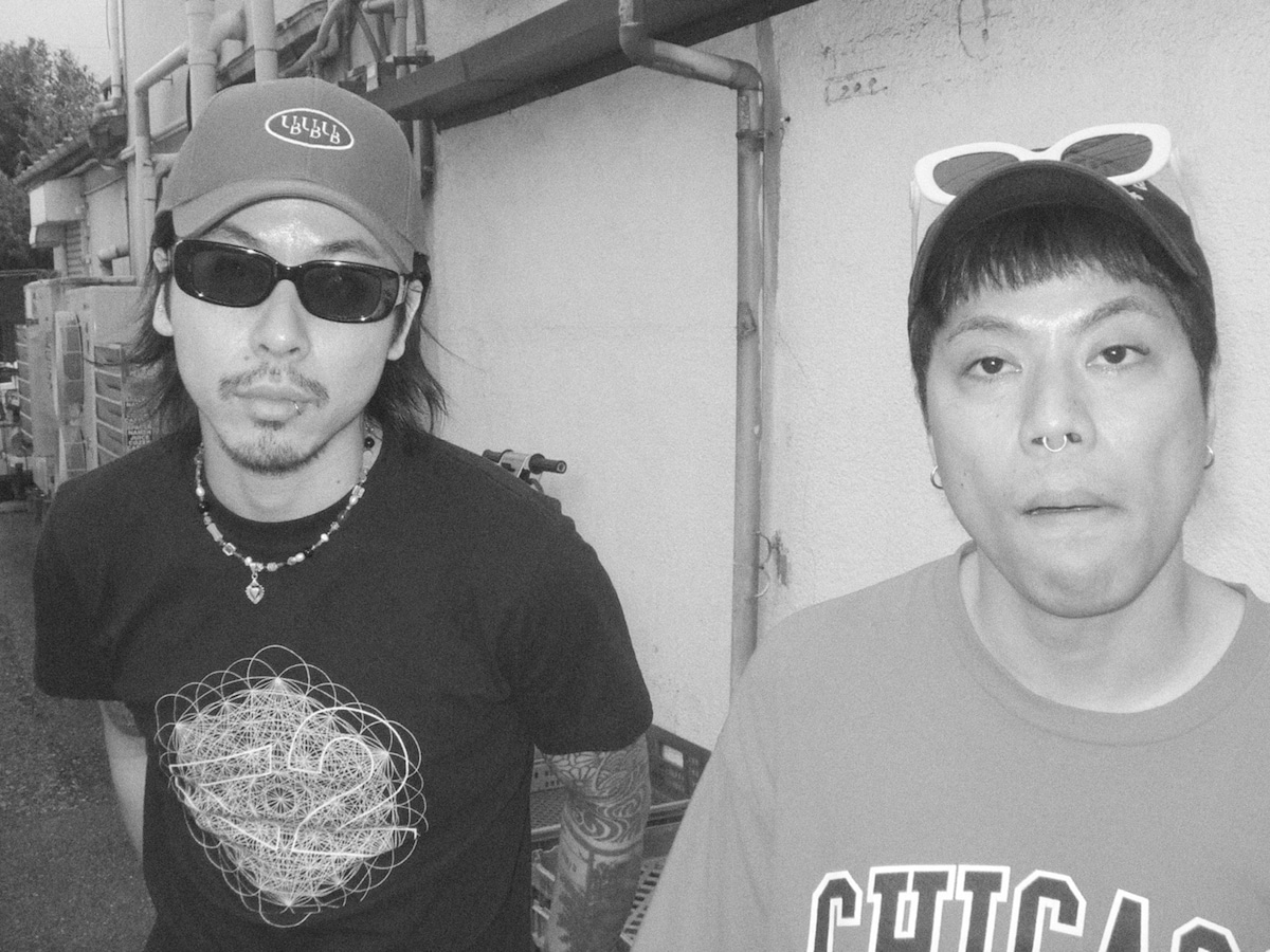 SPARK!!SOUND!!SHOW!!のタクマ(Key, G, Cho)とタナカユーキ(Vo, G)。