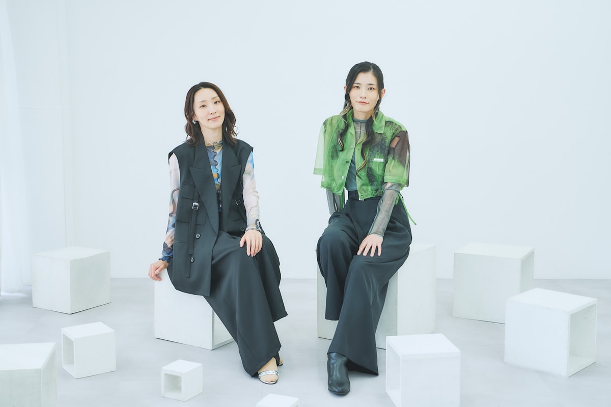 左から澄輝さやと、汐月しゅう。