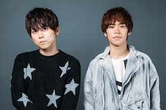 梶裕貴のアパレルブランドがラインナップ公開 櫻井孝宏との対談収めた本の表紙も コミックナタリー 梶裕貴のアパレルブランドがラインナップ公開 櫻井孝宏との対談収めた本の表紙も コミックナタリー