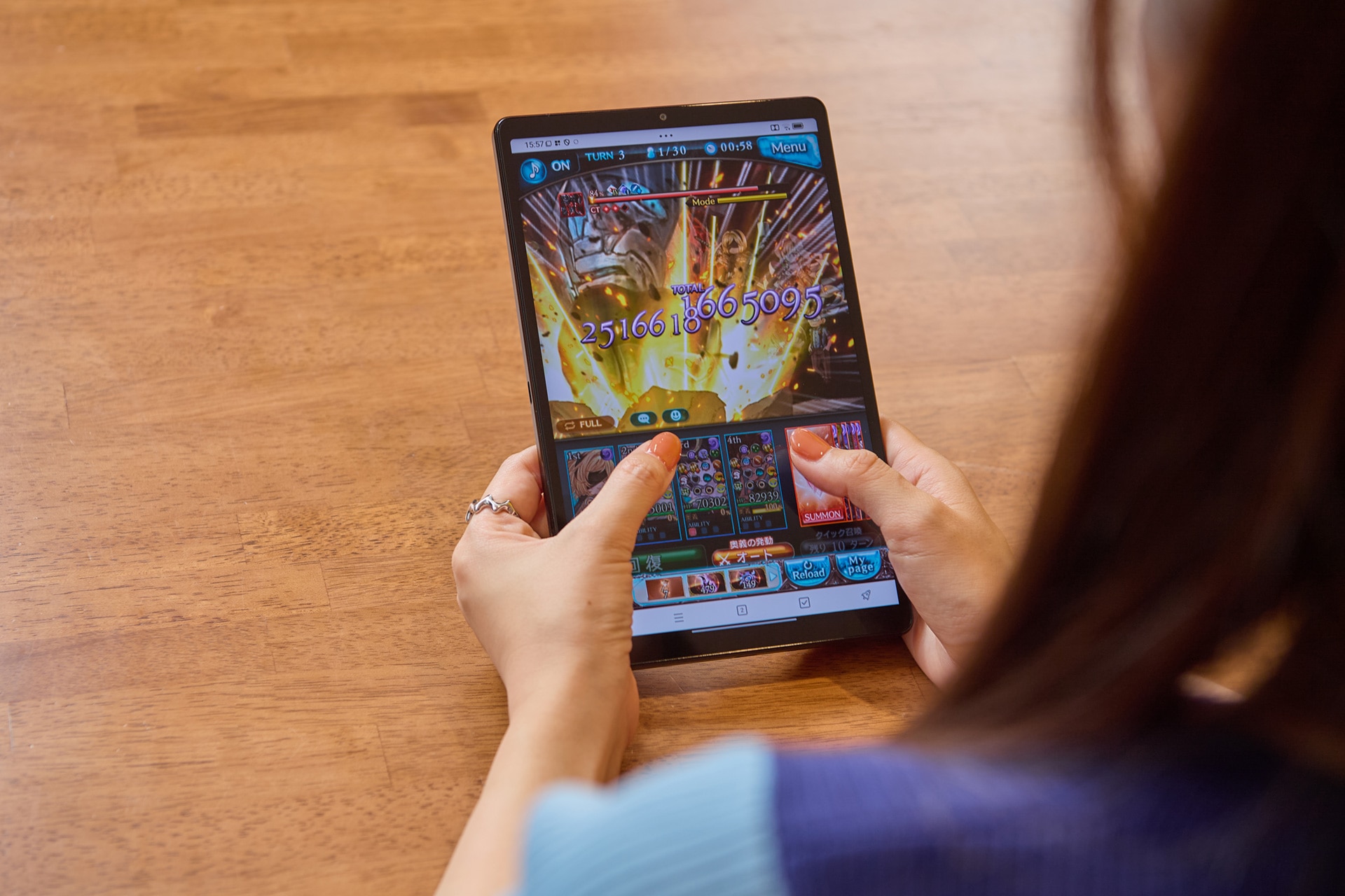 Lenovo Legion Tabで「グランブルーファンタジー」を遊ぶ加藤英美里