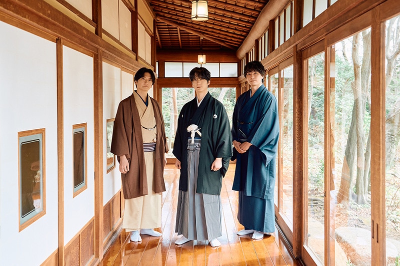 左から島﨑信長、梅原裕一郎、坂 泰斗。