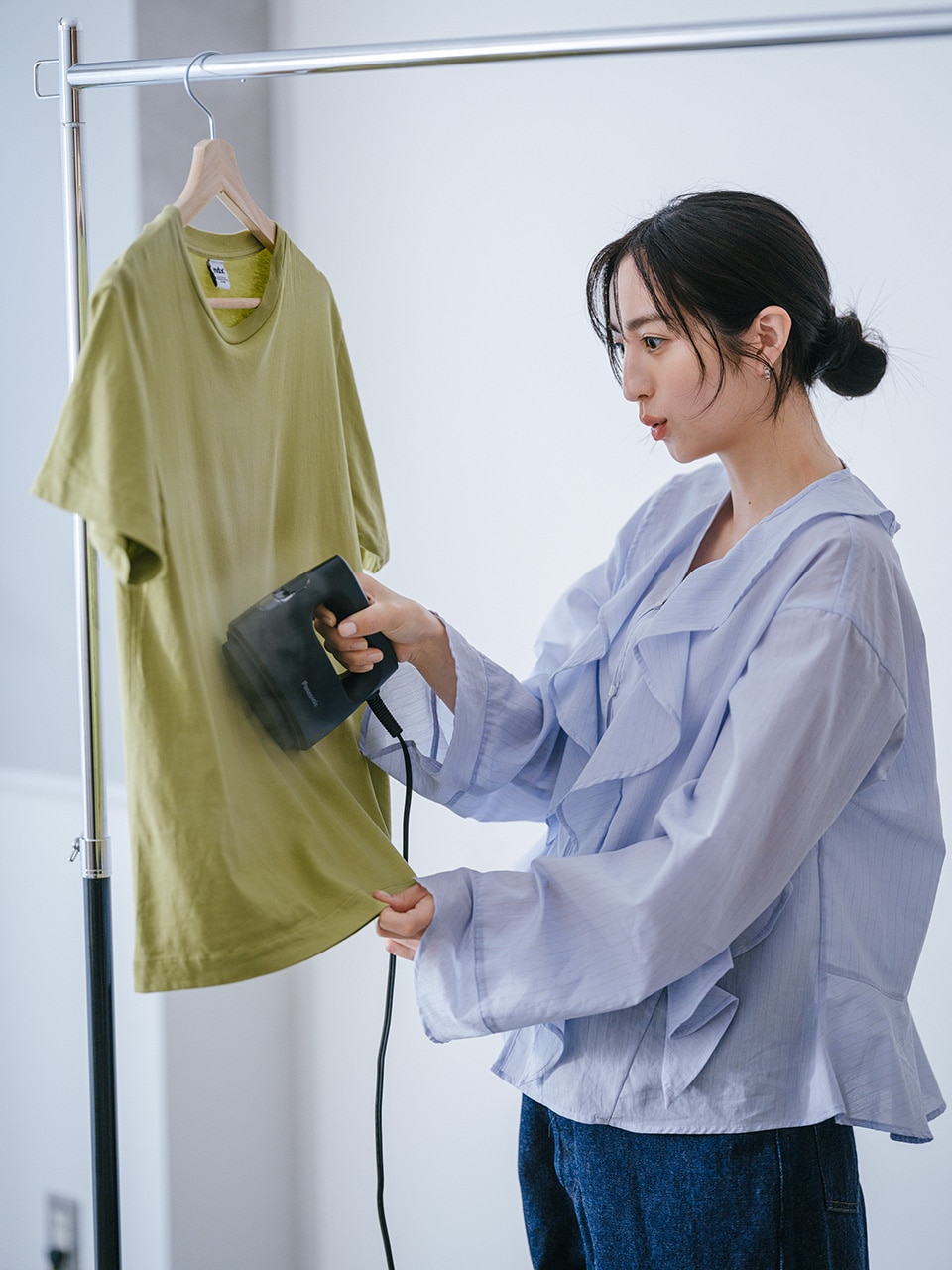 スチームの量に驚く堀田茜