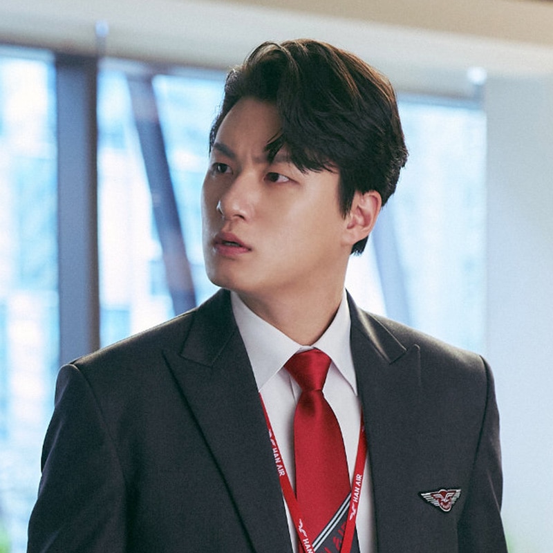 ヒョンソク（演：シン・スンホ）