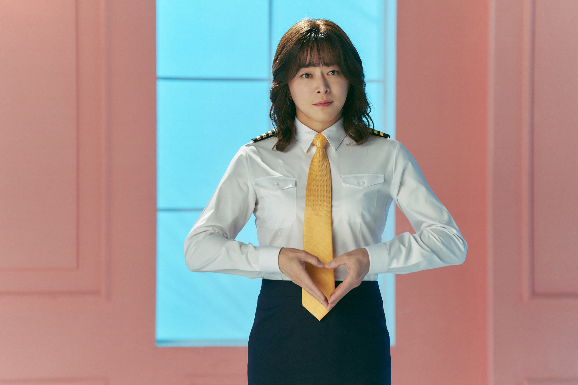 「PILOT ー人生のリフライトー」場面写真。チョ・ジョンソク演じるハン・ジョンミ