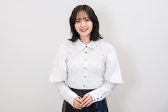 JR東海「推し旅」×鈴木愛理コラボ記念インタビュー｜新幹線での思い出や、主演映画「ただいまって言える場所」、母へ贈る特別な曲について語る