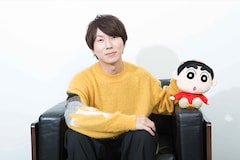 謎解きも青春も！古市憲寿が観た「映画クレヨンしんちゃん 謎メキ！花の天カス学園」